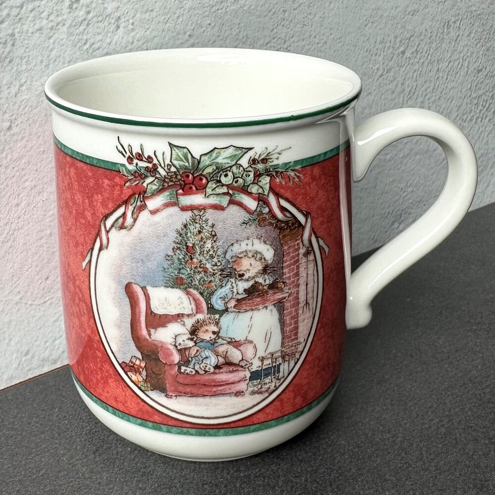 Villeroy & Boch Foxwood Tales By Brian Paterson Christmas Surprise Mug
